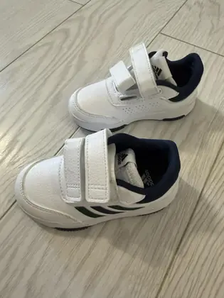 Incaltaminte Adidas