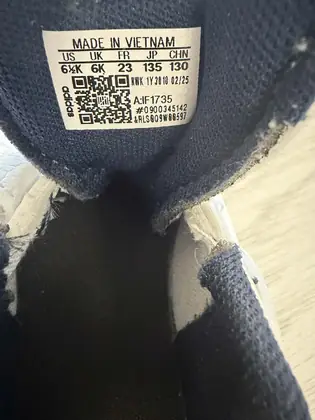 Incaltaminte Adidas