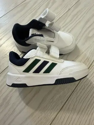 Incaltaminte Adidas