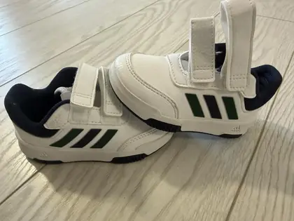 Incaltaminte Adidas