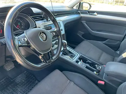 Volkswagen Passat B8 2016 Variant 2.0 TDI DSG 190 CP LED