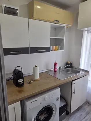 De inchiriat garsoniera in centrul vechi al Bucurestiului - Selari (fara risc)