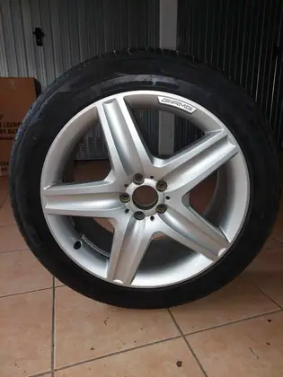 Mercedes-Benz R350 4Matic AMG