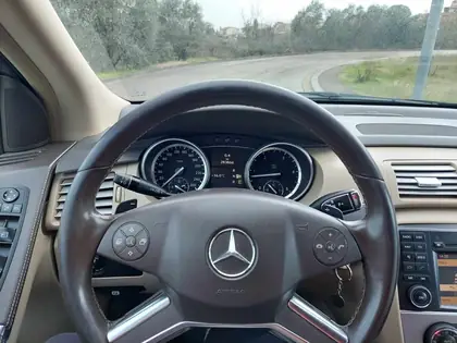 Mercedes-Benz R350 4Matic AMG