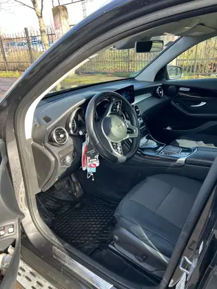 MERCEDES GLC220D 4Matic