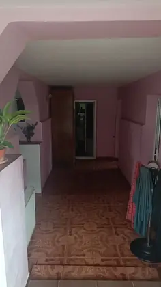 Casă cu etaj