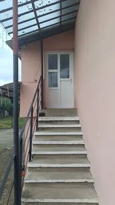 Casă cu etaj