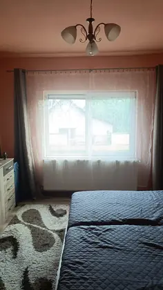 Casă cu etaj